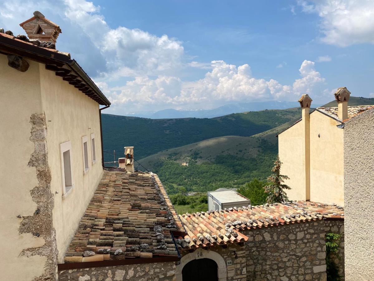 Dimora Di Nonno Livio Apartment Santo Stefano Di Sessanio Exterior foto
